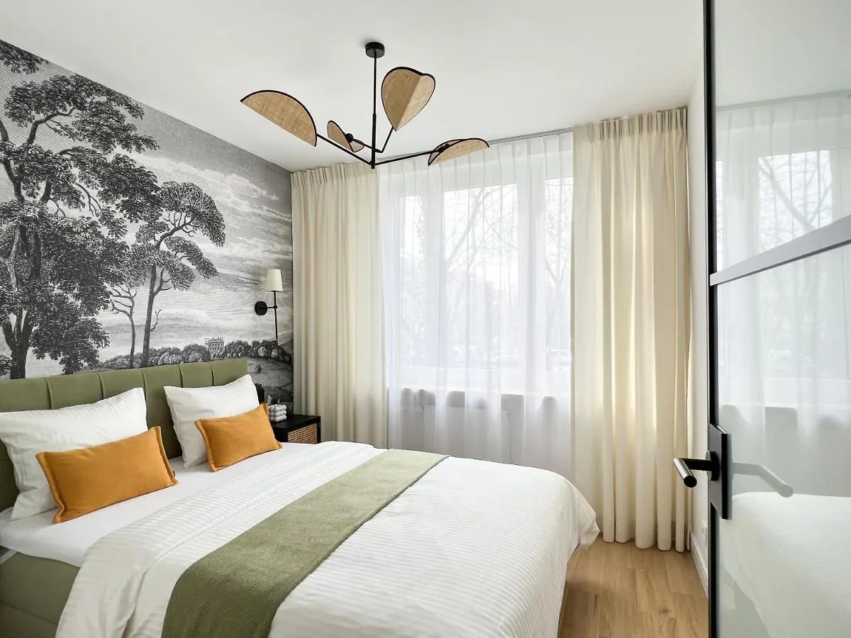 Gustowny Apartament Przy Metrze Warszawa
