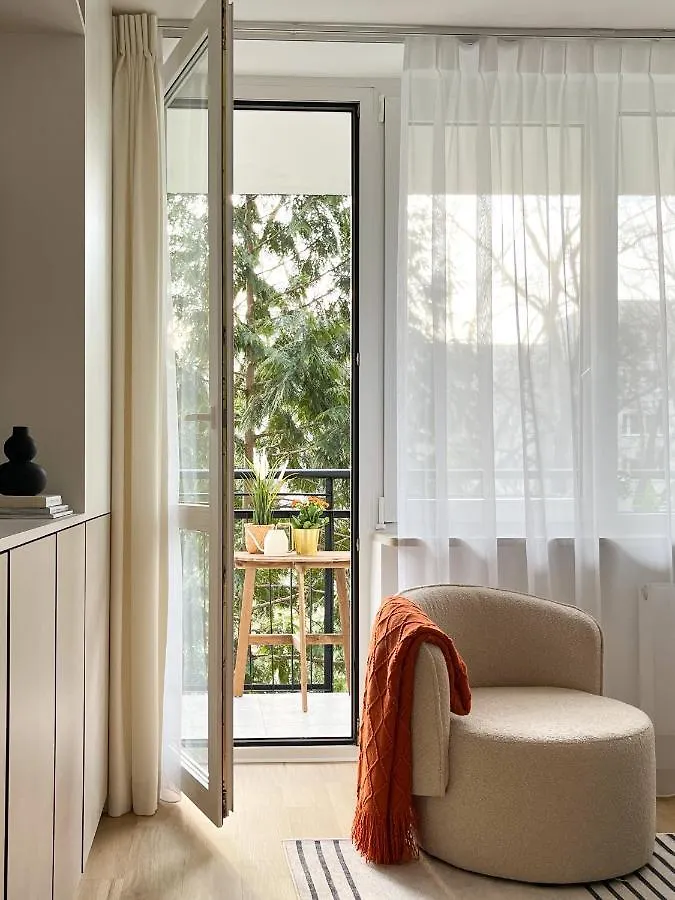 Gustowny Apartament Przy Metrze Warszawa