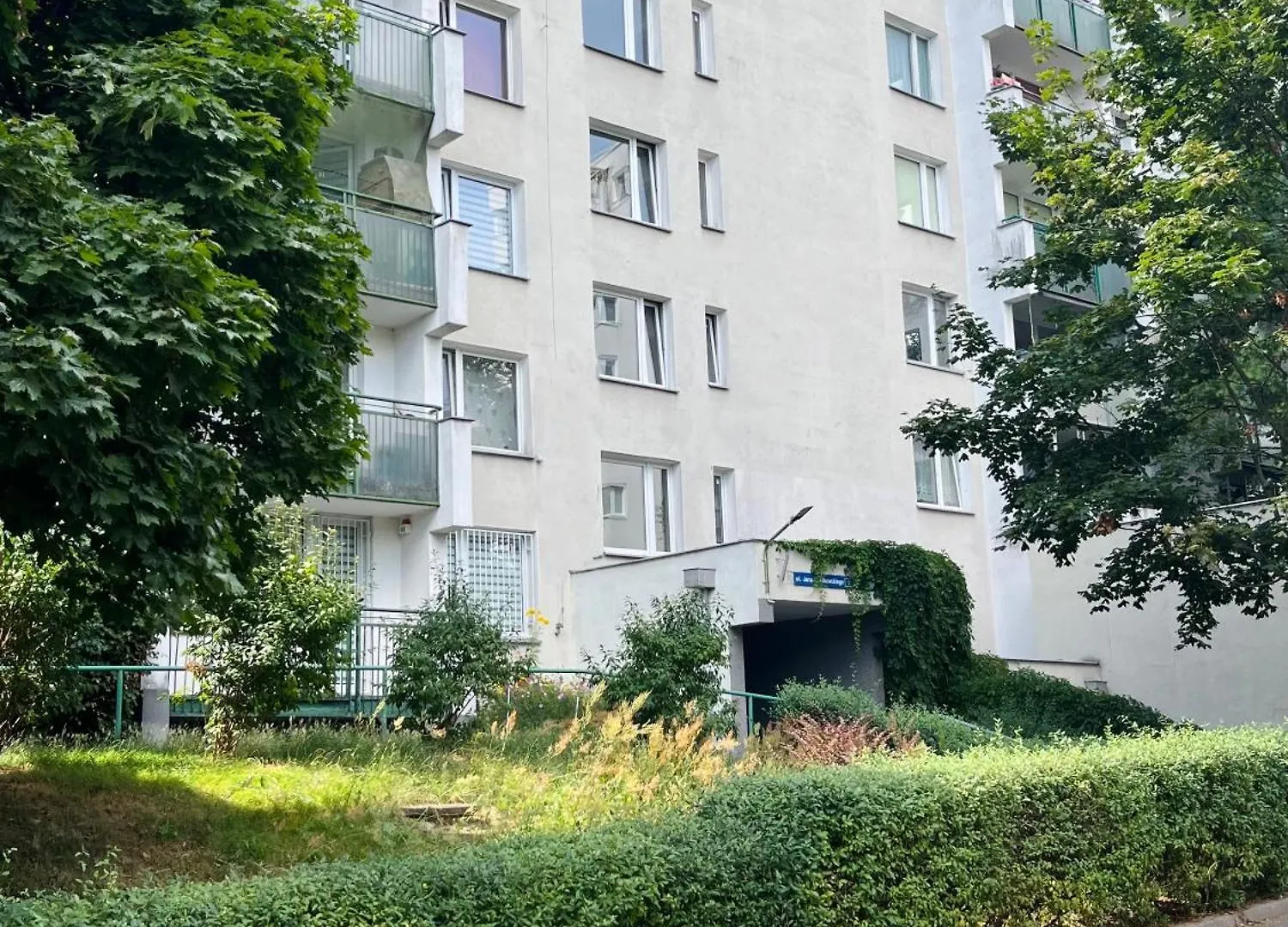 Gustowny Apartament Przy Metrze Warsaw 0*,